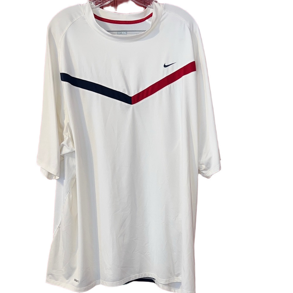 Nike T Shirt Mens M White Mesh Panels Swoosh Chevron Activewear Athleisure XXL